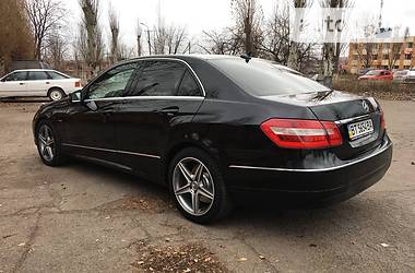 Седан Mercedes-Benz E-Class 2012 в Кривому Розі