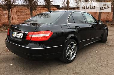 Седан Mercedes-Benz E-Class 2012 в Кривому Розі