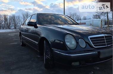 Седан Mercedes-Benz E-Class 2001 в Подволочиске