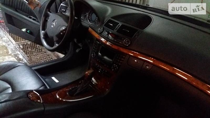 Седан Mercedes-Benz E-Class 2004 в Дніпрі фото 4 Седан Mercedes-Benz E-Class 2004 в Дніпрі