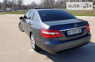 Седан Mercedes-Benz E-Class 2010 в Запоріжжі