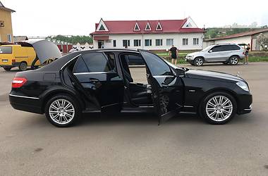 Седан Mercedes-Benz E-Class 2013 в Коломые