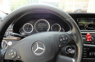 Универсал Mercedes-Benz E-Class 2011 в Городке