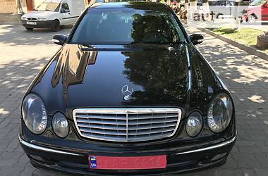 Седан Mercedes-Benz E-Class 2005 в Луцке