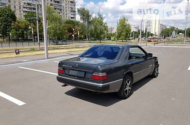 Купе Mercedes-Benz E-Class 1991 в Харкові