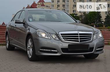 Седан Mercedes-Benz E-Class 2012 в Києві