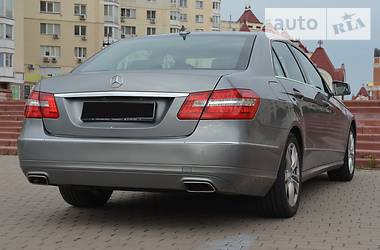 Седан Mercedes-Benz E-Class 2012 в Києві