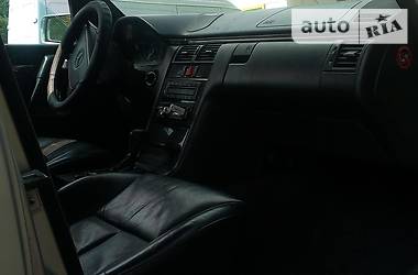 Седан Mercedes-Benz E-Class 1997 в 