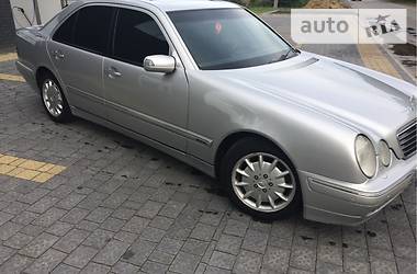 Седан Mercedes-Benz E-Class 2000 в Дубно