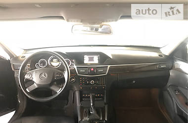 Седан Mercedes-Benz E-Class 2012 в Киеве