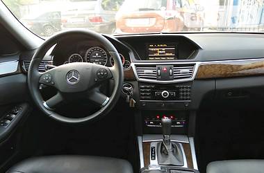 Седан Mercedes-Benz E-Class 2012 в Чернигове