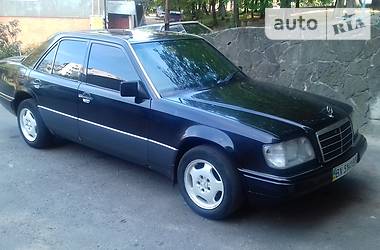 Седан Mercedes-Benz E-Class 1994 в Хмельницком