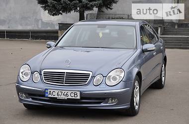 Седан Mercedes-Benz E-Class 2003 в Ровно