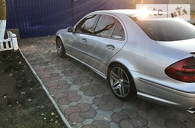 Седан Mercedes-Benz E-Class 2004 в Херсоне