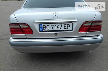 Седан Mercedes-Benz E-Class 1996 в Стрые