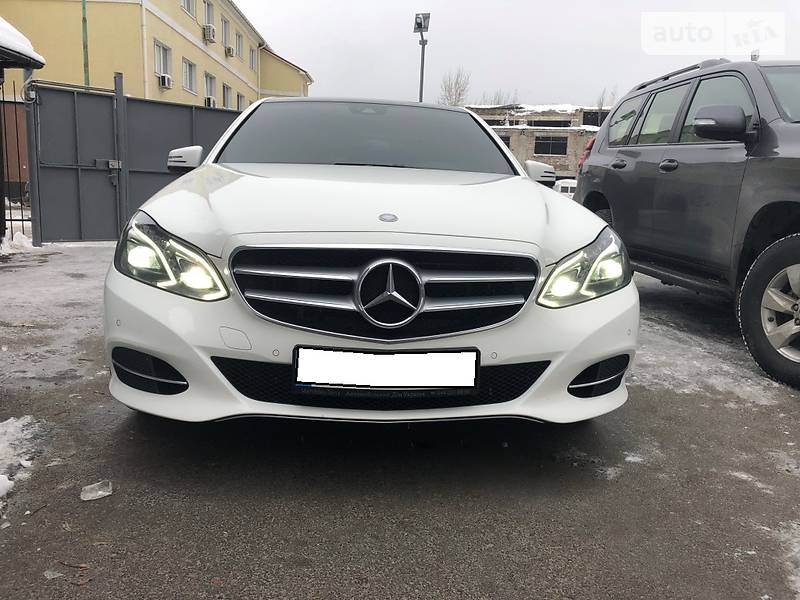 Седан Mercedes-Benz E-Class 2014 в Киеве