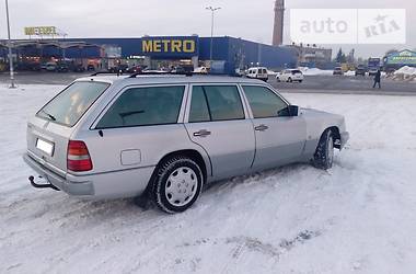 Универсал Mercedes-Benz E-Class 1995 в Львове