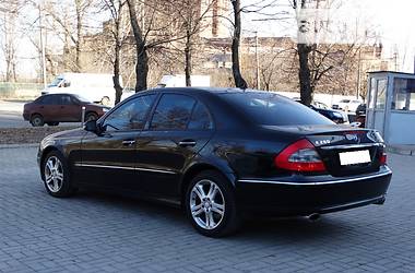 Седан Mercedes-Benz E-Class 2008 в Днепре