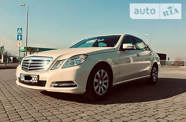 Седан Mercedes-Benz E-Class 2012 в Ивано-Франковске