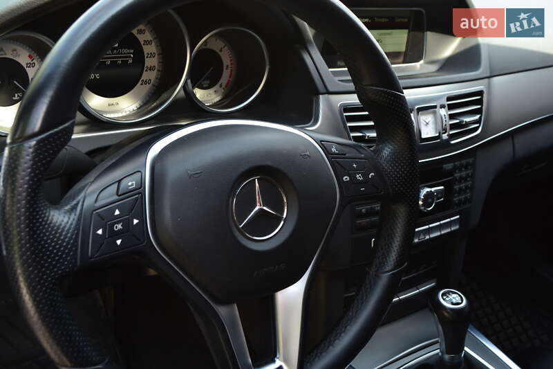 Седан Mercedes-Benz E-Class 2013 в Вінниці