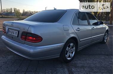 Седан Mercedes-Benz E-Class 2002 в 