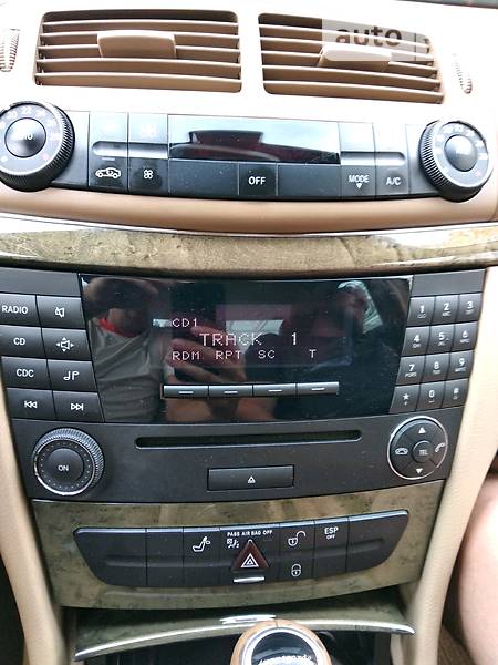 Седан Mercedes-Benz E-Class 2006 в Дніпрі