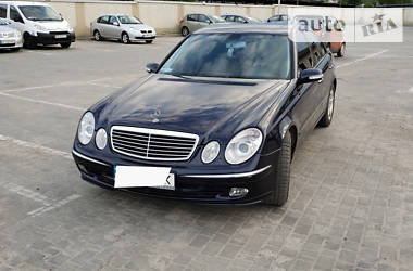 Седан Mercedes-Benz E-Class 2002 в 