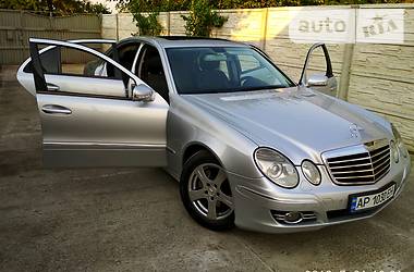 Седан Mercedes-Benz E-Class 2006 в Мелітополі