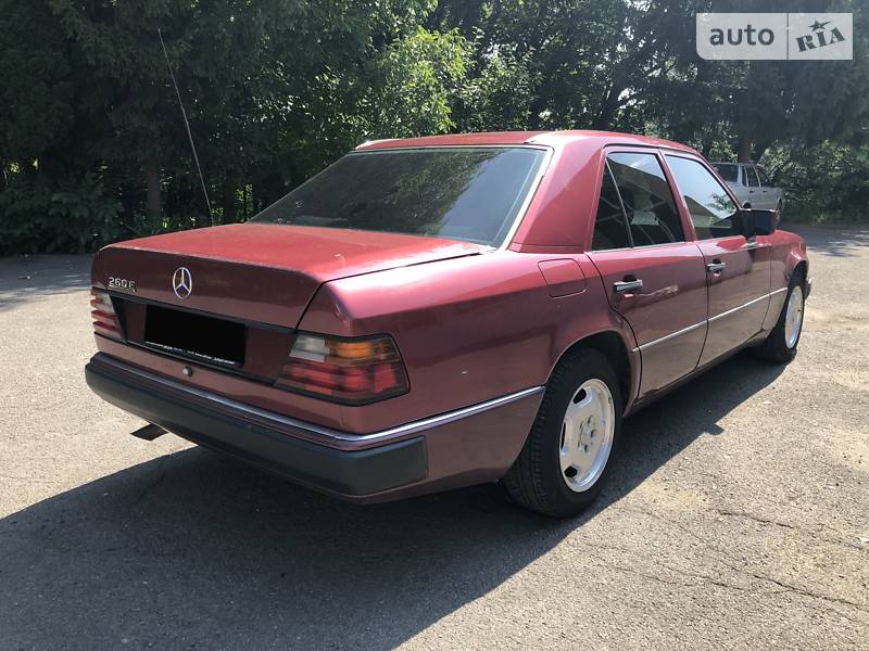 Седан Mercedes-Benz E-Class 1993 в Ужгороді фото 4 Седан Mercedes-Benz E-Class 1993 в Ужгороді