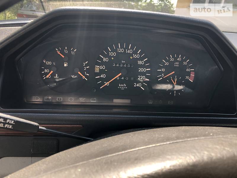 Седан Mercedes-Benz E-Class 1993 в Ужгороді фото 10 Седан Mercedes-Benz E-Class 1993 в Ужгороді