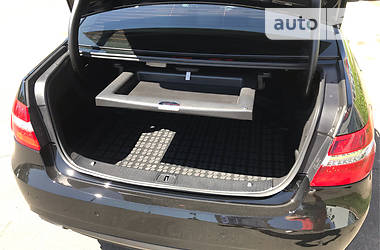 Седан Mercedes-Benz E-Class 2012 в 