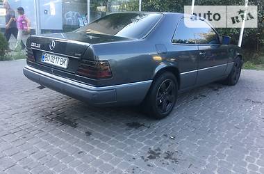 Купе Mercedes-Benz E-Class 1993 в Львові