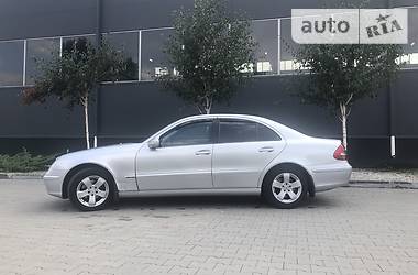 Седан Mercedes-Benz E-Class 2003 в 