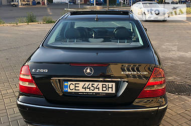 Седан Mercedes-Benz E-Class 2005 в Черновцах