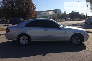 Седан Mercedes-Benz E-Class 2003 в Ужгороді