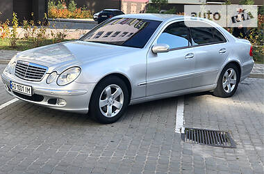 Седан Mercedes-Benz E-Class 2003 в Ивано-Франковске