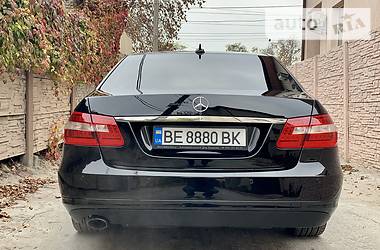 Седан Mercedes-Benz E-Class 2012 в Николаеве