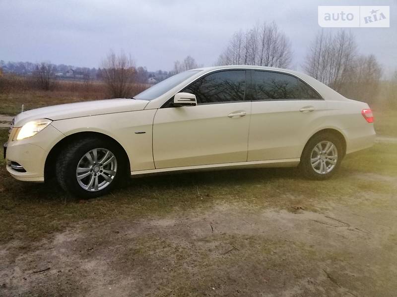 Седан Mercedes-Benz E-Class 2012 в Бердичеве