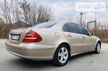 Седан Mercedes-Benz E-Class 2003 в Черновцах