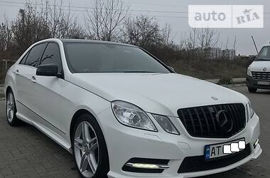 Седан Mercedes-Benz E-Class 2013 в Ивано-Франковске