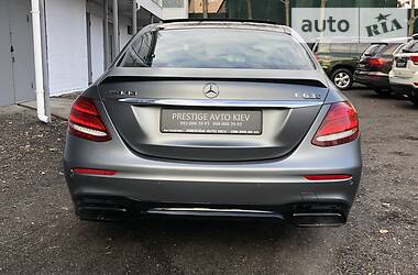 Седан Mercedes-Benz E-Class 2020 в 