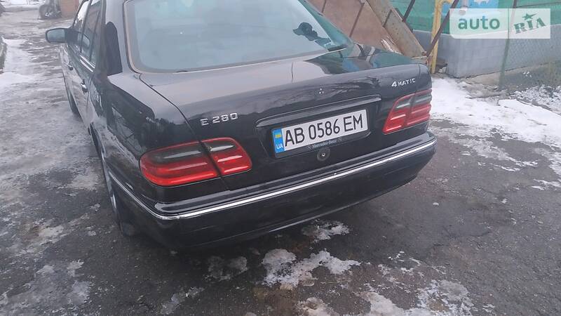 Седан Mercedes-Benz E-Class 2001 в Вінниці