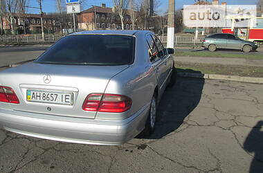 Седан Mercedes-Benz E-Class 1999 в Мариуполе