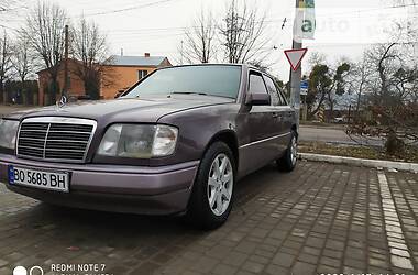 Седан Mercedes-Benz E-Class 1995 в 