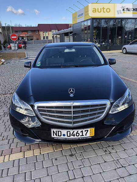 Седан Mercedes-Benz E-Class 2014 в Иршаве