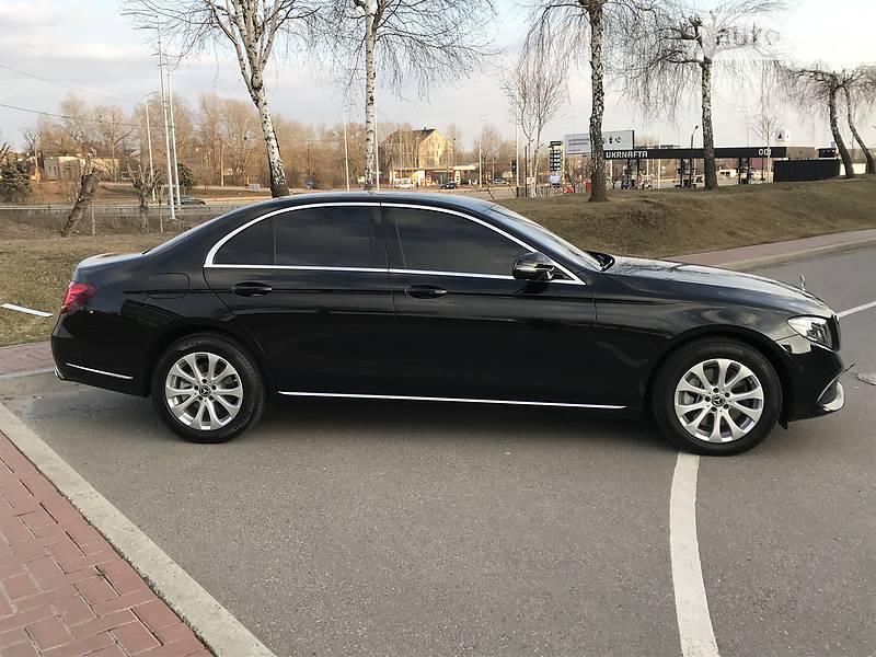 Седан Mercedes-Benz E-Class 2018 в Києві