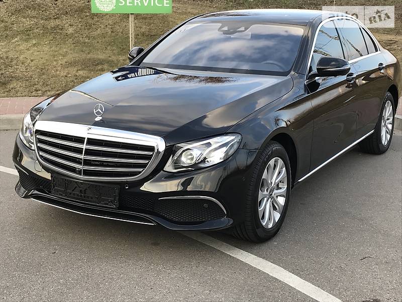 Седан Mercedes-Benz E-Class 2018 в Києві