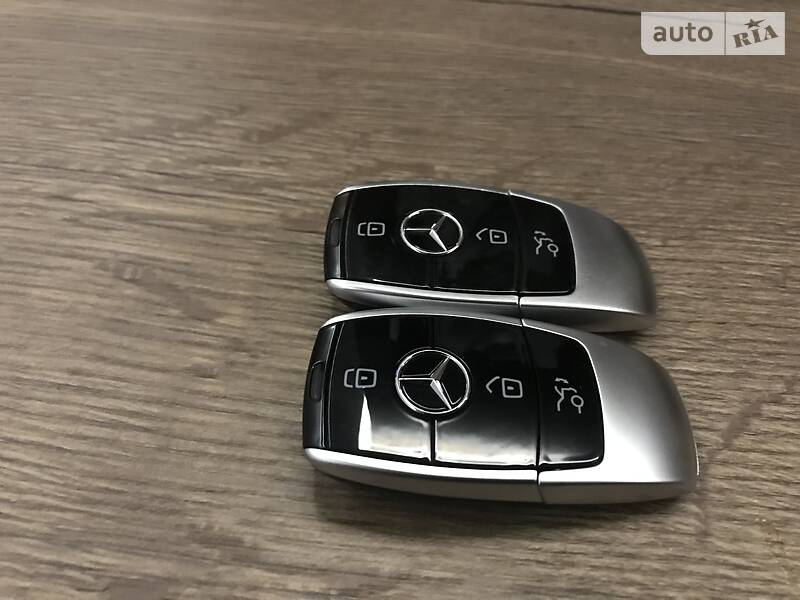 Седан Mercedes-Benz E-Class 2018 в Києві