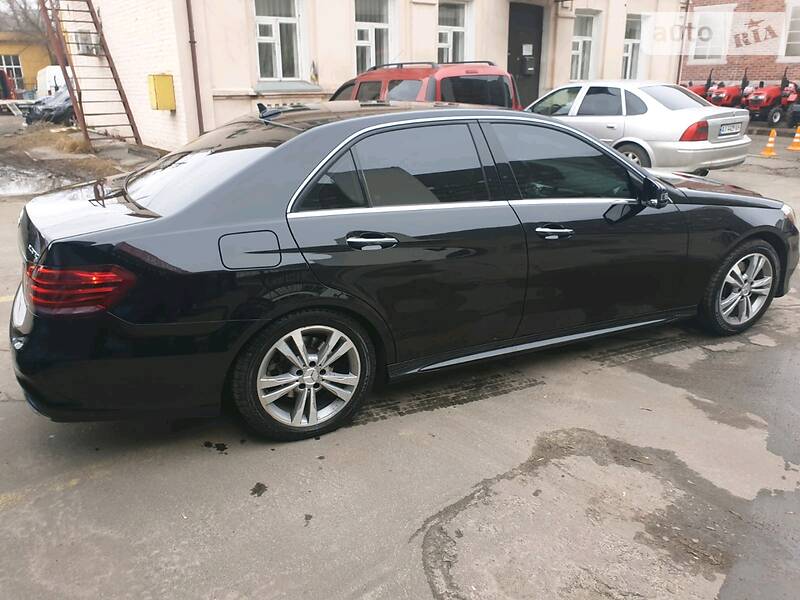Седан Mercedes-Benz E-Class 2016 в Києві