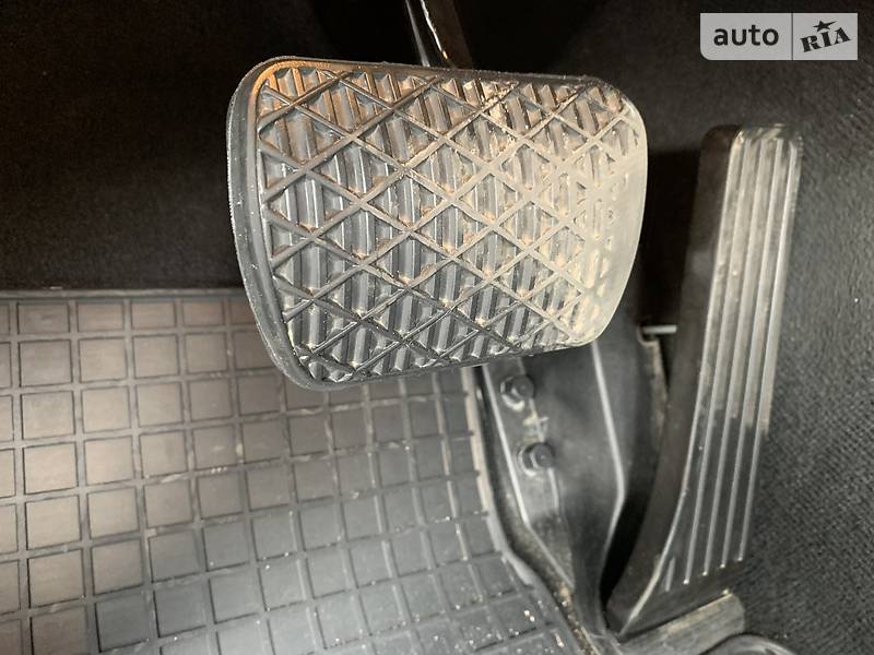 Седан Mercedes-Benz E-Class 2011 в Луцьку фото 5 Седан Mercedes-Benz E-Class 2011 в Луцьку